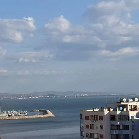 Horizon Seaview Vollga Apartament *